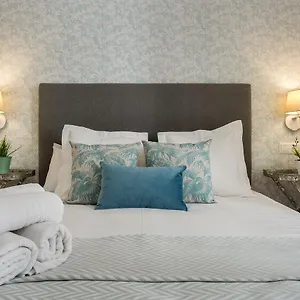 https://genteel-home-picasso.hotelsinnerja.org